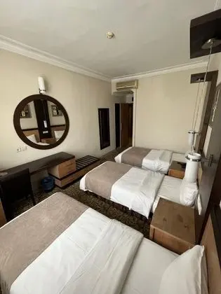 Triple, Şehir Manzaralı