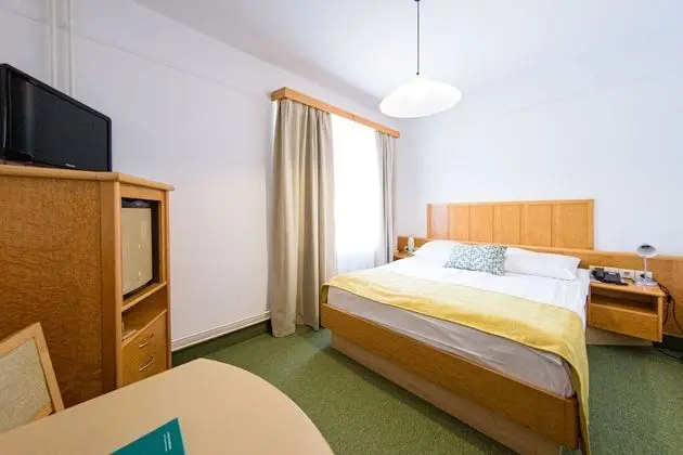 Economy Tek Büyük Yataklı Oda