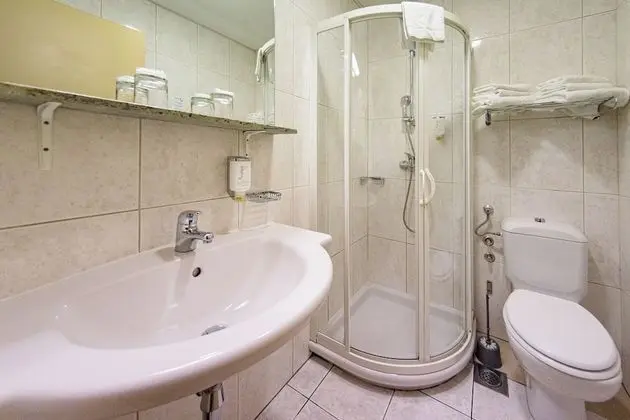 Economy Tek Büyük Yataklı Oda