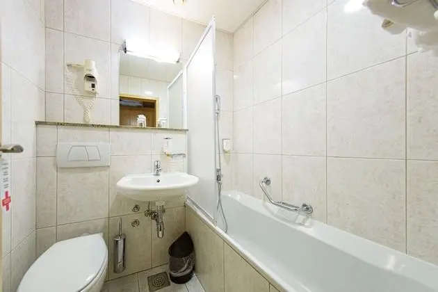 Economy Tek Büyük Yataklı Oda