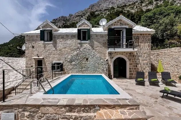Villa, 3 Yatak Odası, Sigara İçilebilir, Şömine