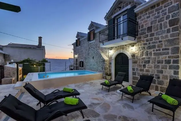 Villa, 3 Yatak Odası, Sigara İçilebilir, Şömine