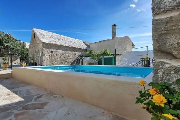 Villa, 3 Yatak Odası, Sigara İçilebilir, Şömine