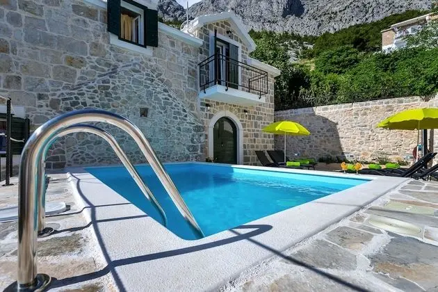 Villa, 3 Yatak Odası, Sigara İçilebilir, Şömine