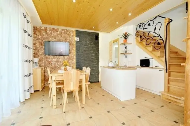 Sıra Ev, 3 Yatak Odası, Özel Banyo, Dağ Yamacı