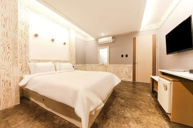 Tek Büyük Yataklı Oda, Okyanus Manzaralı (A - Low floor)