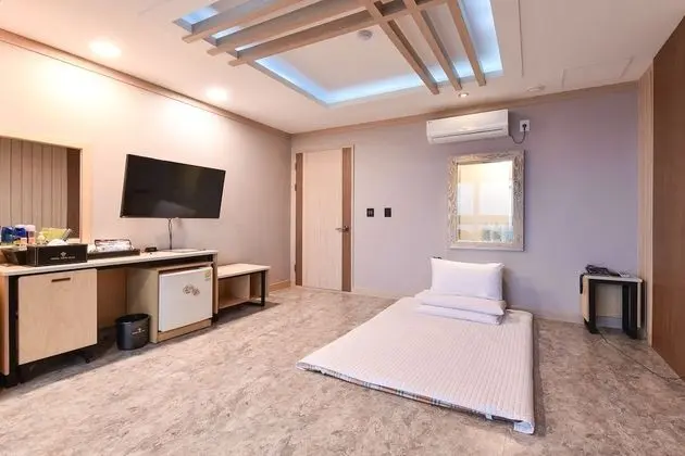 Traditional Oda, Okyanus Manzaralı (Mid-level floor)