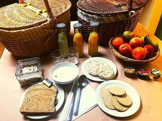Tek Büyük veya İki Ayrı Yataklı Oda, Banyolu/Duşlu