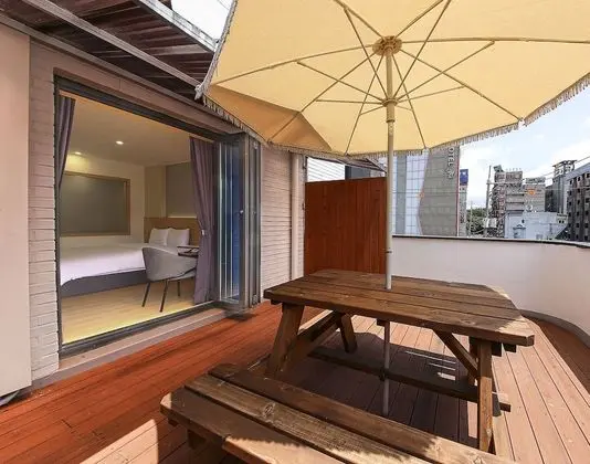 Premium Tek Büyük Yataklı Oda