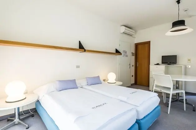 Standard Tek Büyük Yataklı Oda