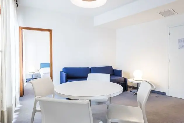 Stüdyo, Göl Manzaralı, Bahçeli