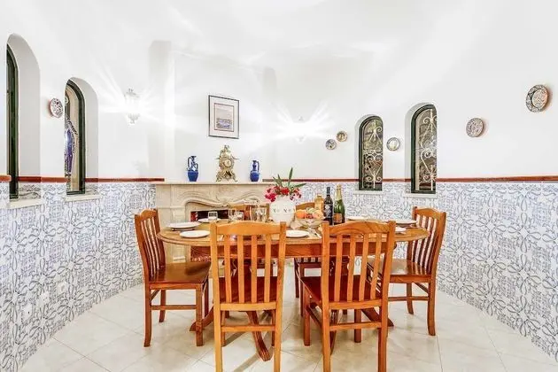 Villa (5 Bedrooms)
