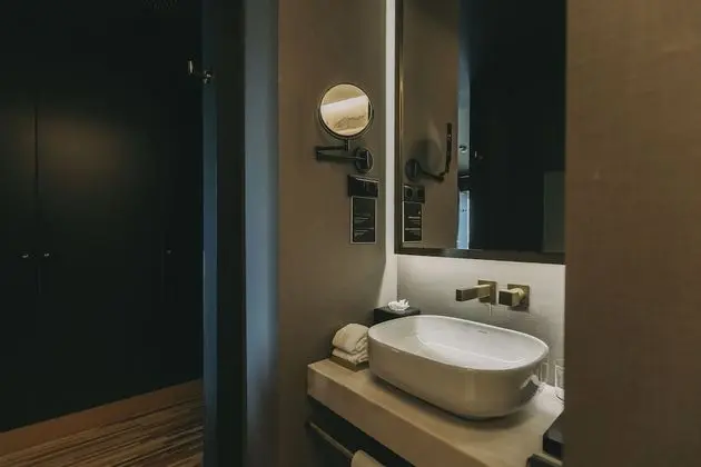 Deluxe Süit, Balkon, Nehir Manzaralı (Junior)