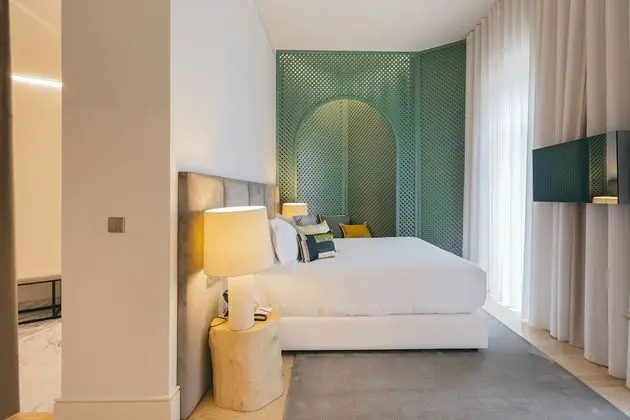 Executive Tek Büyük veya İki Ayrı Yataklı Oda, Küvet, Nehir Manzaralı (Royal)