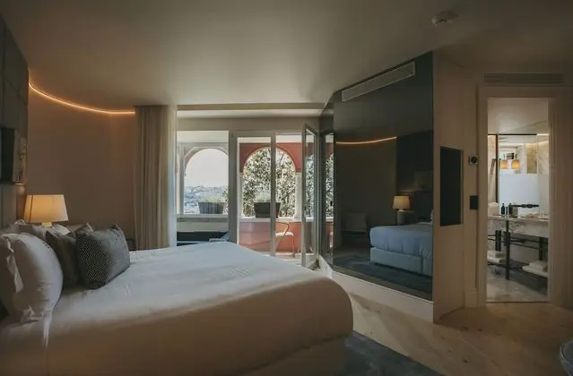 Executive Tek Büyük veya İki Ayrı Yataklı Oda, Küvet, Nehir Manzaralı (Royal)