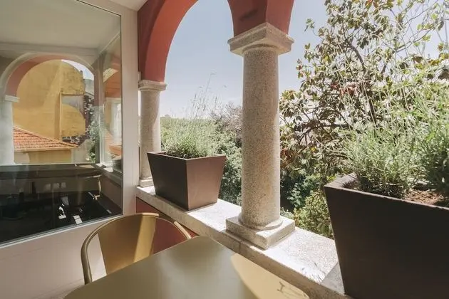 Executive Tek Büyük veya İki Ayrı Yataklı Oda, Küvet, Nehir Manzaralı (Royal)