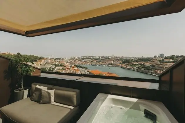 Royal Süit, 1 Yatak Odası, Sıcak Su Küveti, Nehir Manzaralı