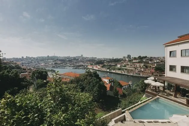 Royal Süit, Küvet, Nehir Manzaralı