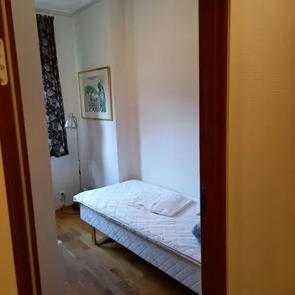 Tek Kişilik Oda, Ortak Banyo