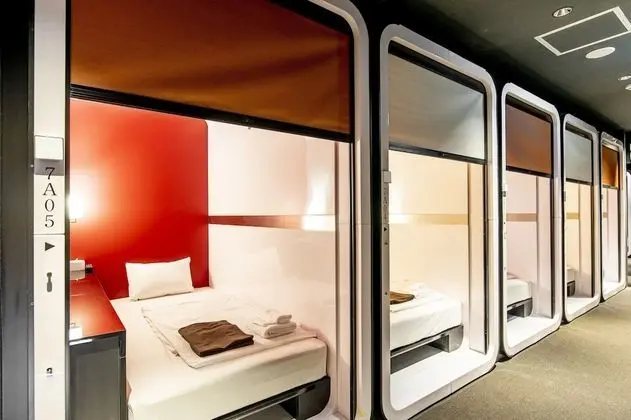 Economy Kulübe, Sadece kadınlar için, Sigara İçilmez (Economy Pod)