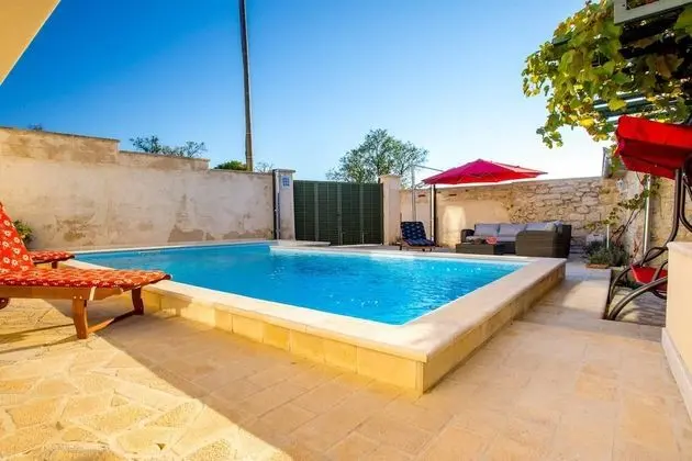 Villa, Sigara İçilebilir