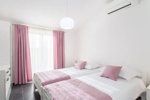 Villa, Sigara İçilebilir