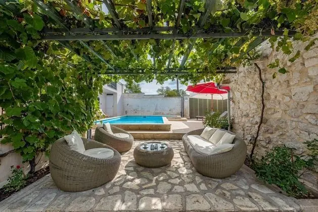 Villa, Sigara İçilebilir