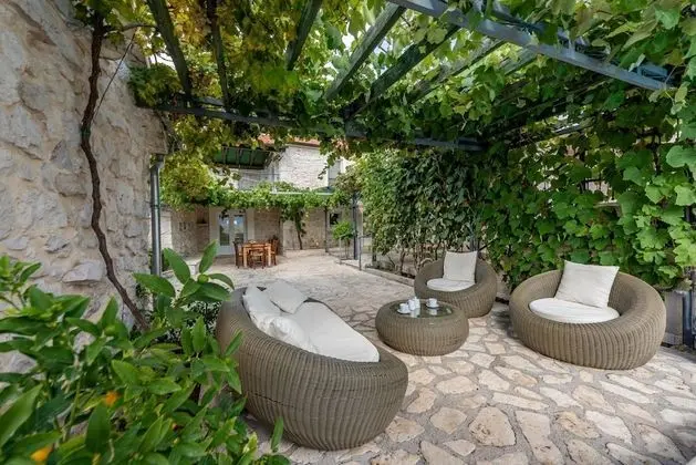 Villa, Sigara İçilebilir