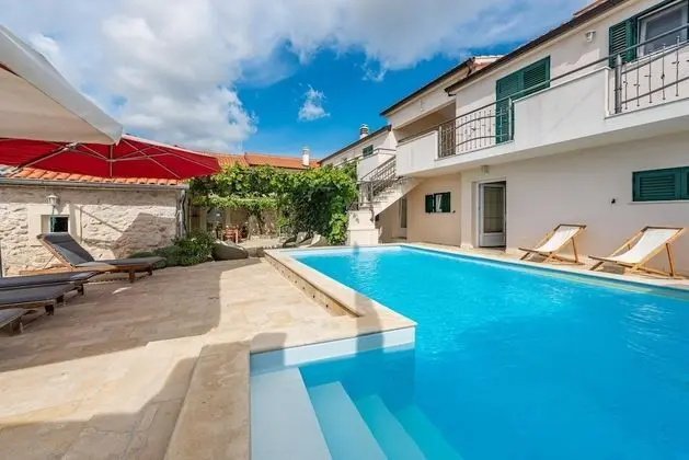 Villa, Sigara İçilebilir