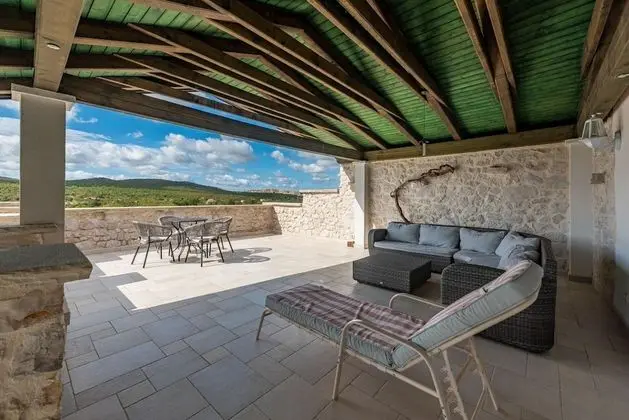 Villa, Sigara İçilebilir