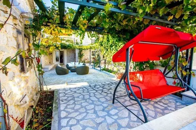 Villa, Sigara İçilebilir