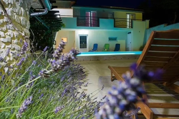 Villa, Sigara İçilebilir