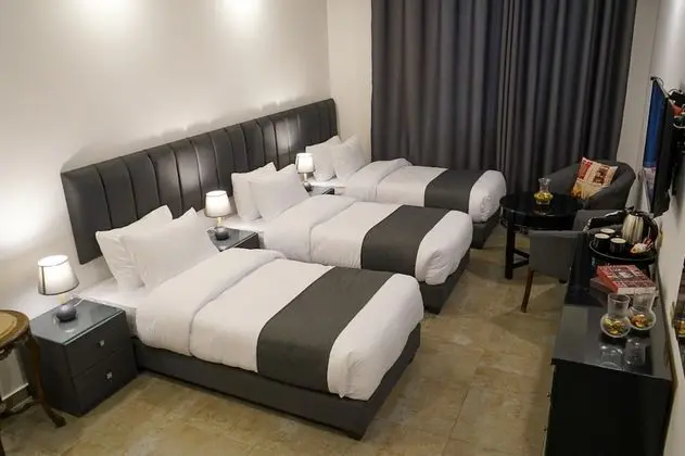 Deluxe Üç Kişilik Oda