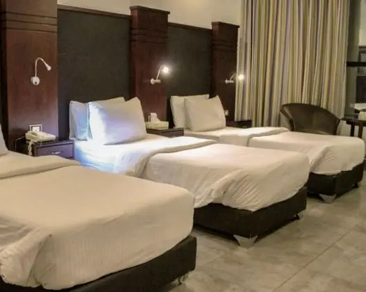 Deluxe Üç Kişilik Oda