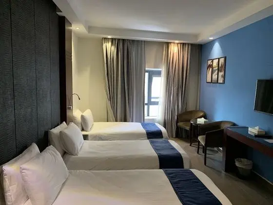 Deluxe Üç Kişilik Oda