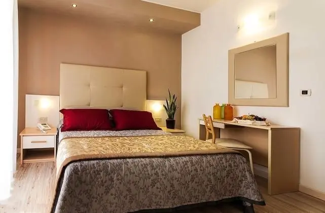 Tek Büyük veya İki Ayrı Yataklı Oda