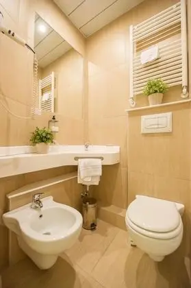 Standard Üç Kişilik Oda