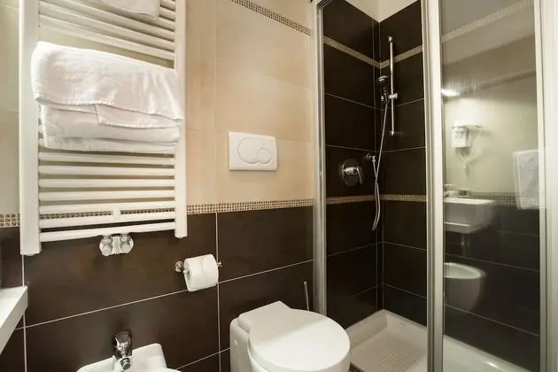 Classic Tek Büyük veya İki Ayrı Yataklı Oda