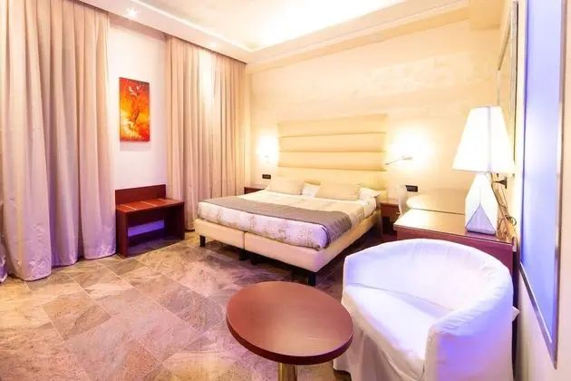 Deluxe Üç Kişilik Oda