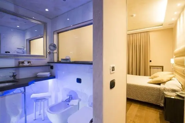 Junior Süit, Havuz Manzaralı