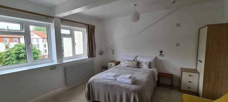 Double room with private bathroom