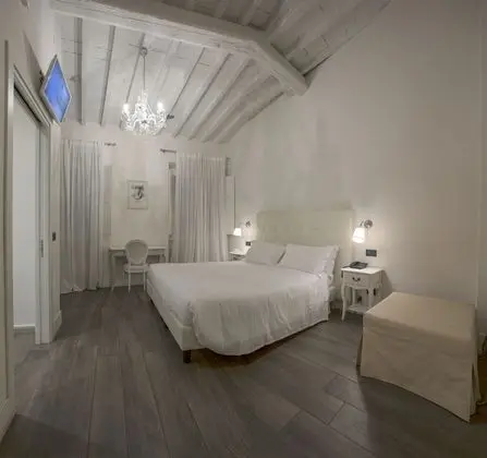 Üç Kişilik Oda, Banyolu/Duşlu