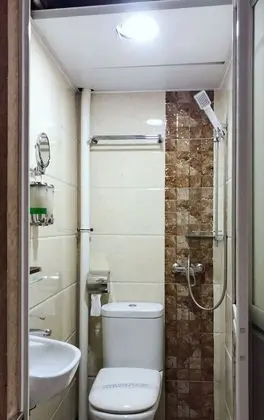 Üç Kişilik Oda