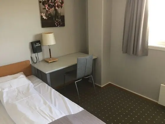 Tek Kişilik Oda, 1 Tek Kişilik Yatak, Sigara İçilmez