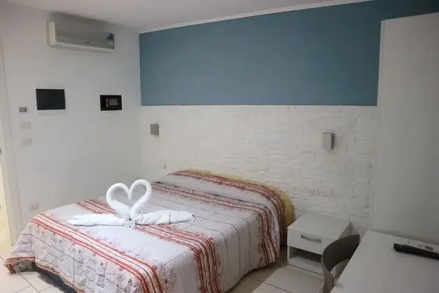 Classic Tek Büyük Yataklı Oda