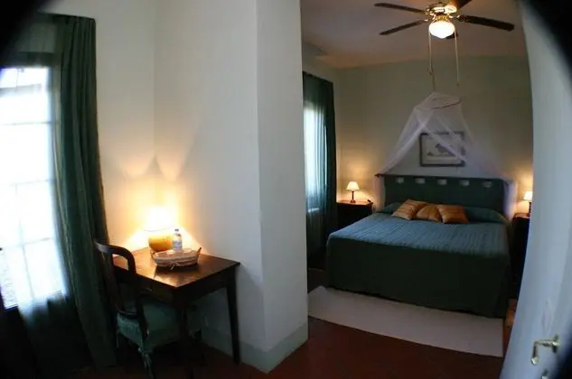 Classic Üç Kişilik Oda, Bahçe Manzaralı