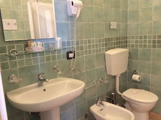 Standard Tek Büyük Yataklı Oda, Bahçeli
