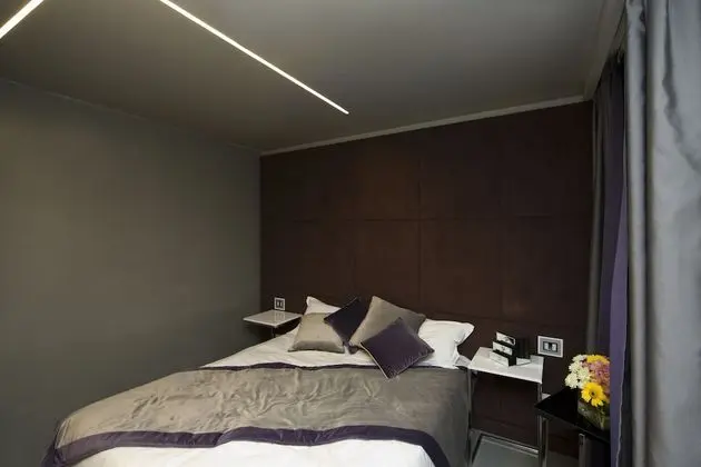 Basic Tek Büyük Yataklı Oda