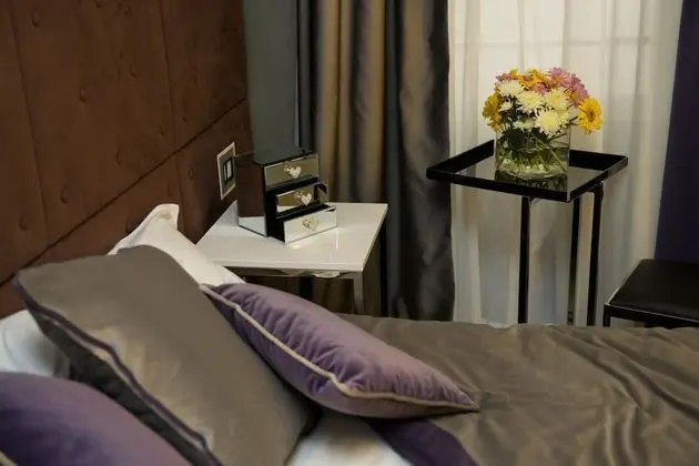 Basic Tek Büyük Yataklı Oda