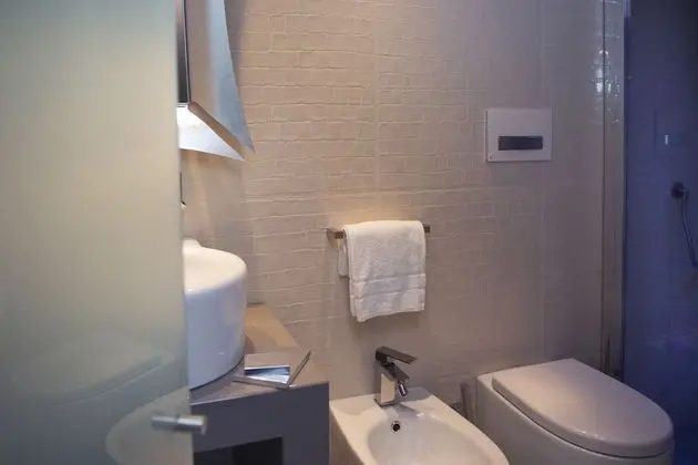 Basic Tek Büyük Yataklı Oda